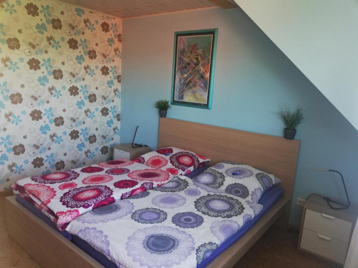 Anna - Neue Ferienwohnung Mit Blick Ins Gruene Ober-Abtsteinach Esterno foto